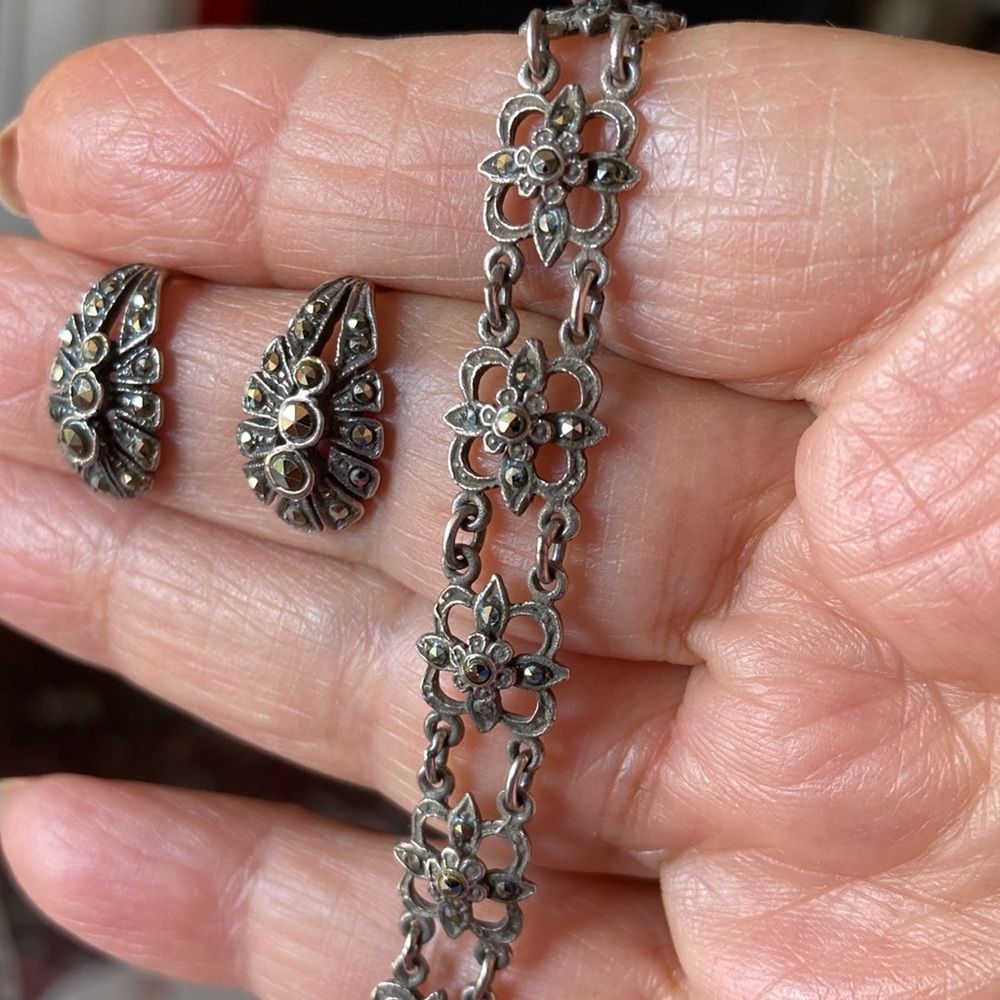 Vintage from the 60s marcasite bracelet and earrings set